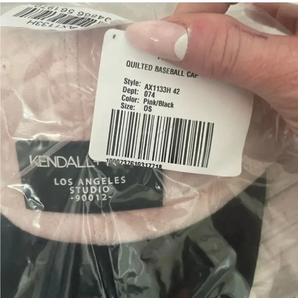 KENDALL + KYLIE PINK AND BLACK QUILTED VELOUR BASEBALL HAT O/S - Picture 7 of 14